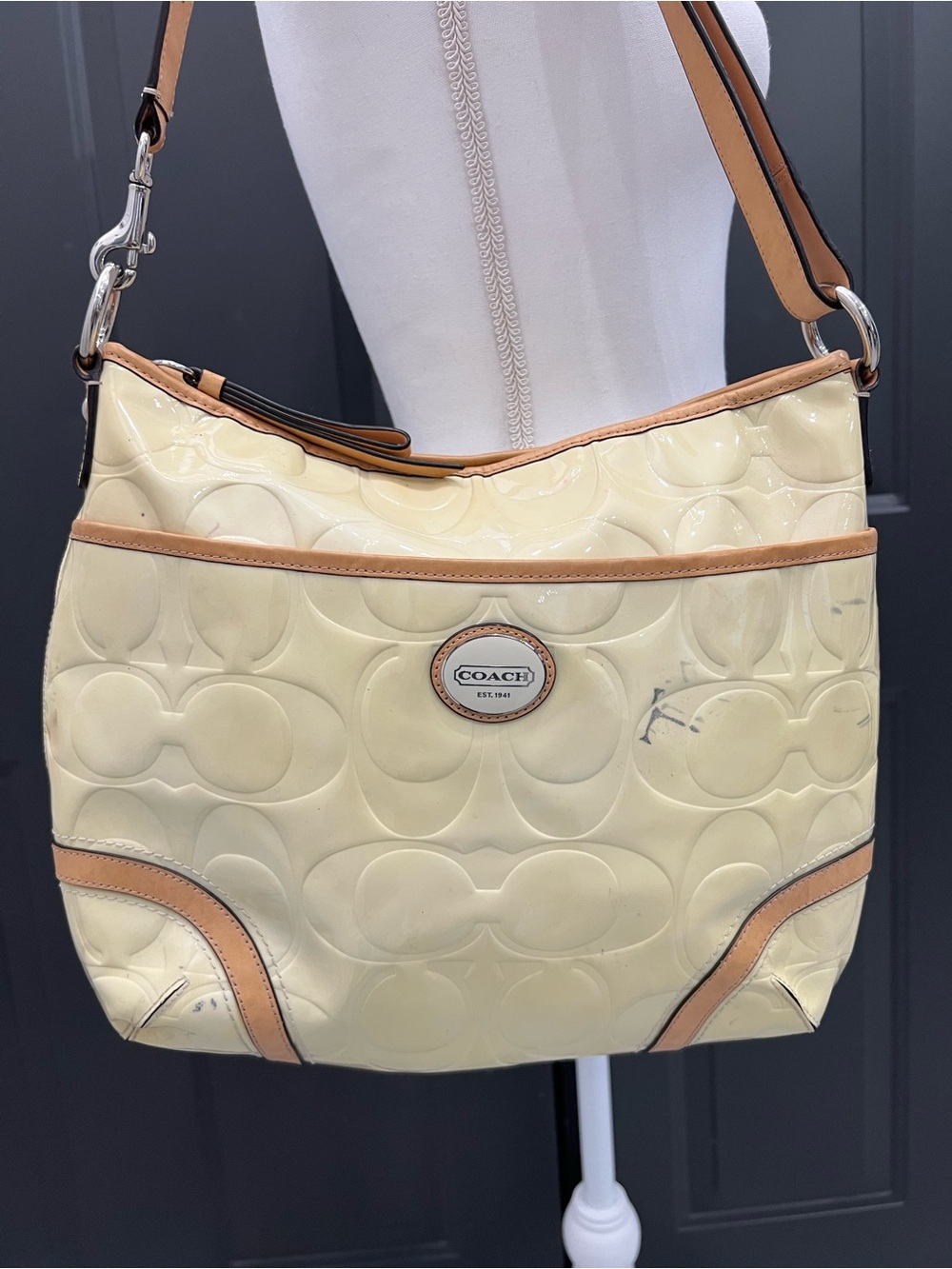 Coach Patent Leather Signature Hobo Bag in Cream